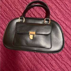 Elegant Black Leather Handbag